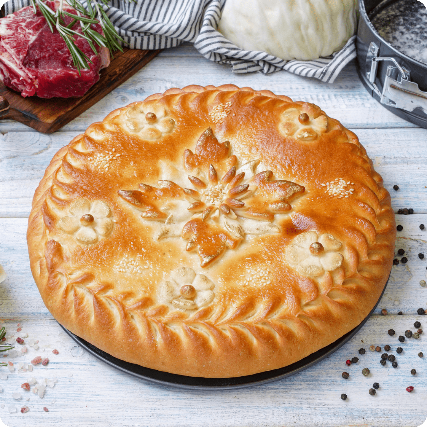 Пирог с мясом и капустой